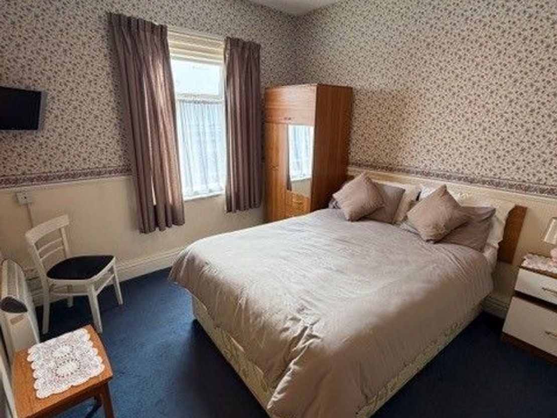 The Whitehouse 102 Adelaide Street, Blackpool, FY1