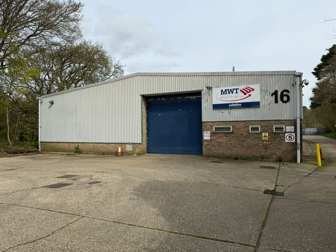 16-17 Bordon Trading Estate, Bordon, GU35 9HH