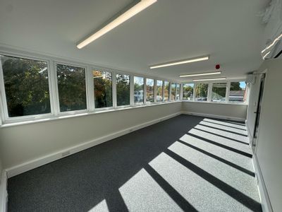 Property Image for 11 Hurricane Way, Norwich, NR6 6EZ