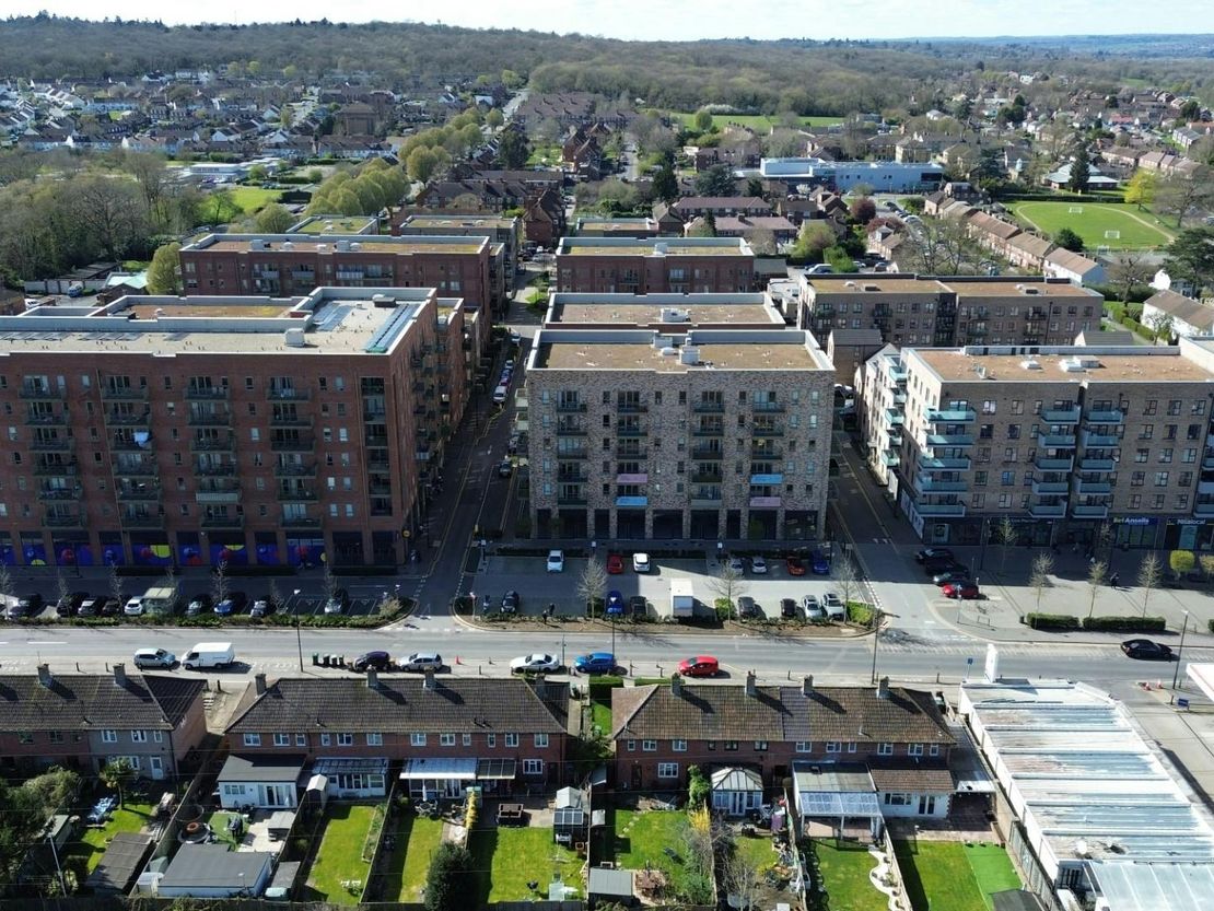 South Oxhey Central, Prestwick Road, Watford, WD19 7AG