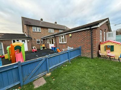 Property Image for 198-200 Dunsbury Way, Havant, PO9 5BG