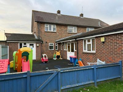 Property Image for 198-200 Dunsbury Way, Havant, PO9 5BG