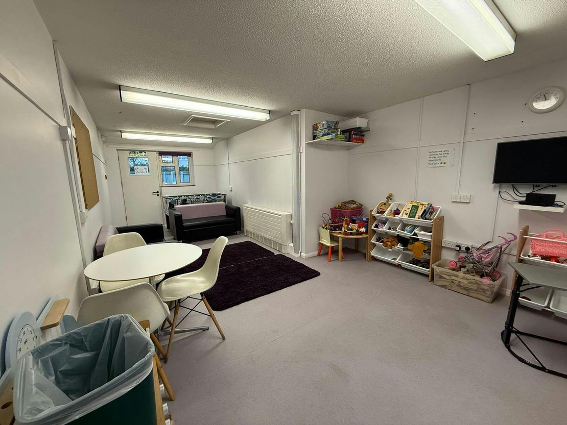 198-200 Dunsbury Way, Havant, PO9 5BG