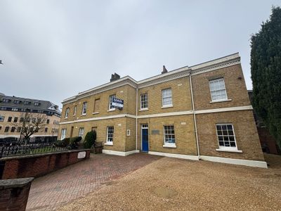 Property Image for First Floor 81 London Road, Southampton, Hampshire, SO15 2AA