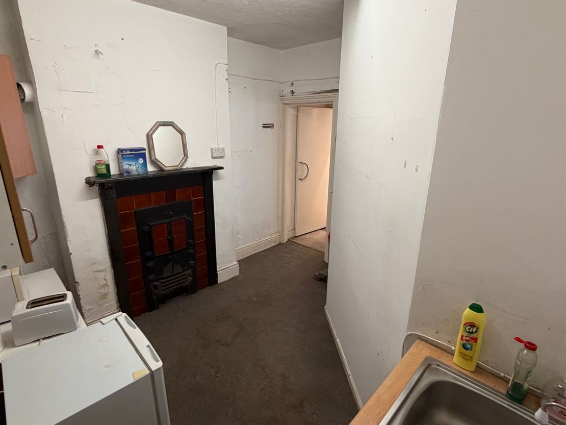 43 Coten End, Warwick, Warwickshire, CV34 4NT