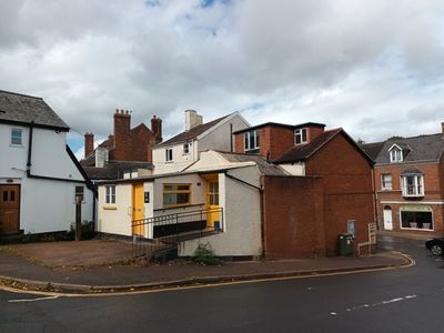 Property Image for 48 & 48a High Street, Crediton, Devon, EX17 3JT