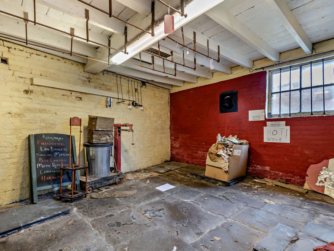 6-7 Bull Ring, Ludlow, Shropshire, SY8 1AE