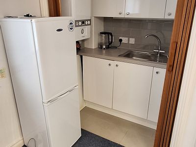Property Image for 9 Kings Court, Horsham, West Sussex, RH13 5UR
