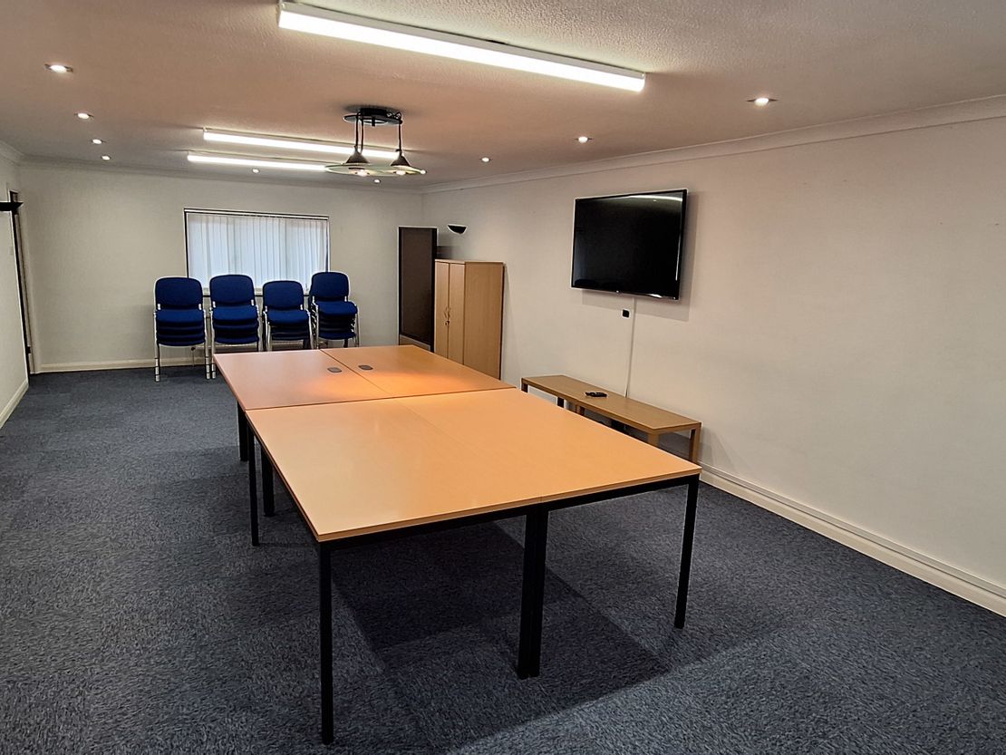 9 Kings Court, Horsham, West Sussex, RH13 5UR