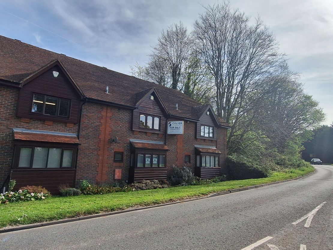 9 Kings Court, Horsham, West Sussex, RH13 5UR