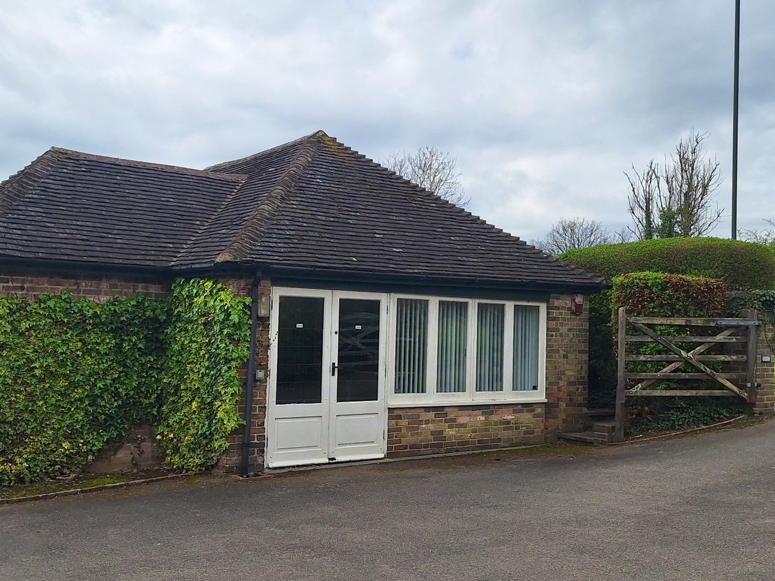 The Cart Shed Unit 3, Highlands Farm, London Road, Bolney, Haywards Heath, West Sussex, RH17 5PX