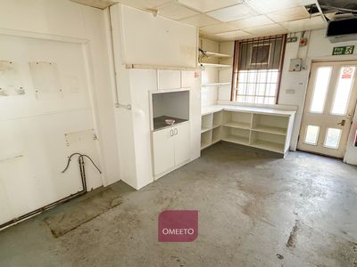 Property Image for Ashbourne Gingerbread Shop, 26-28 St. John Street, Ashbourne, Derbyshire, DE6 1GH