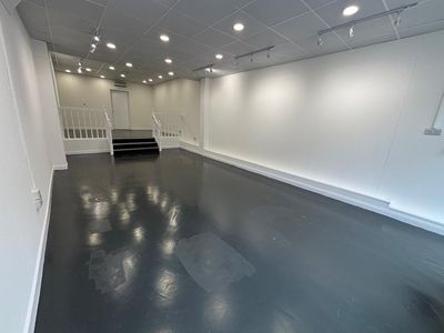 Property Image for 84 High Street, Winchester, Hampshire, SO23 9AP