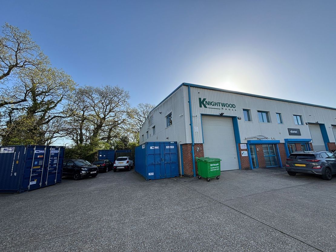 Unit 7 Belbins Business Park, Cupernham Lane, Romsey, Hampshire, SO51 7JF