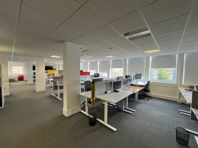 Property Image for 35 Perrymount Road (3rd Floor Front Suite), Haywards Heath, RH16 3BW