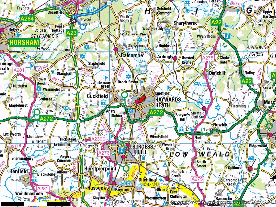 35 Perrymount Road (3rd Floor Front Suite), Haywards Heath, RH16 3BW