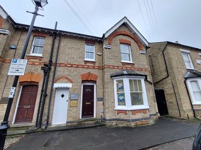 Property Image for First Floor, 15 Grove Place, Bedford, Bedfordshire, MK40 3JJ