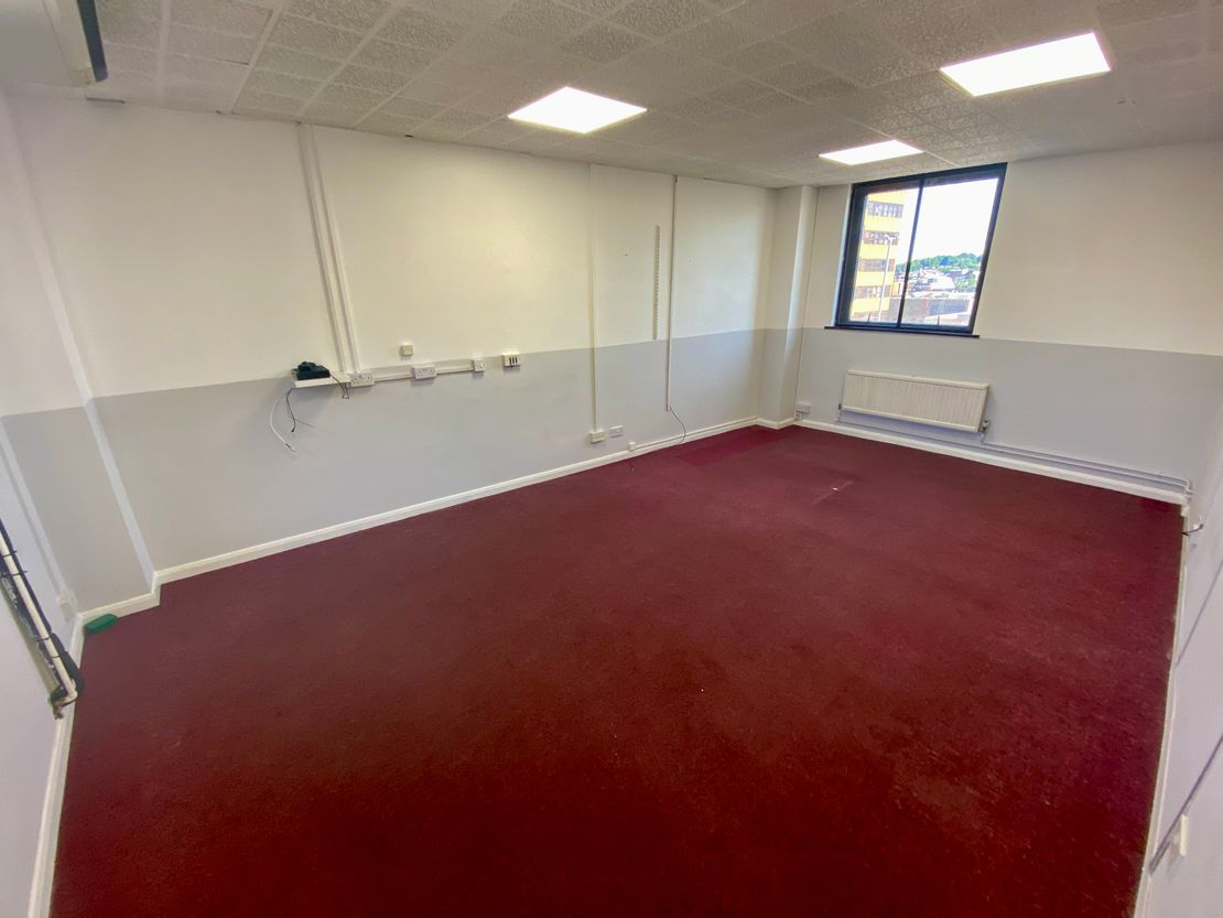 Second Floor, 28-30 Victoria Street, Luton, Bedfordshire, LU1 2UA