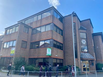 Property Image for Second Floor, 28-30 Victoria Street, Luton, Bedfordshire, LU1 2UA