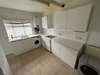 Property Image for 85/85A Newland Street, Witham, Essex, CM8 1AA