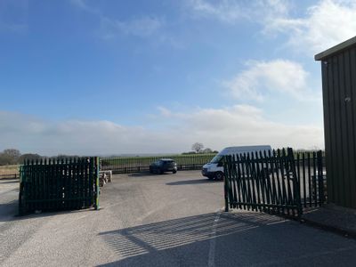 Property Image for Unit 4 Saltergate Business Park, Burley Bank Road, Harrogate, North Yorkshire, HG3 2BX