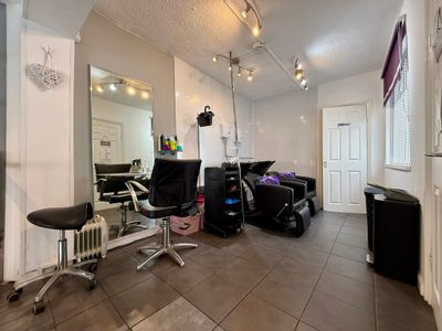 Property Image for 9 Bull Street, Nuneaton, Warwickshire, CV11 4JX