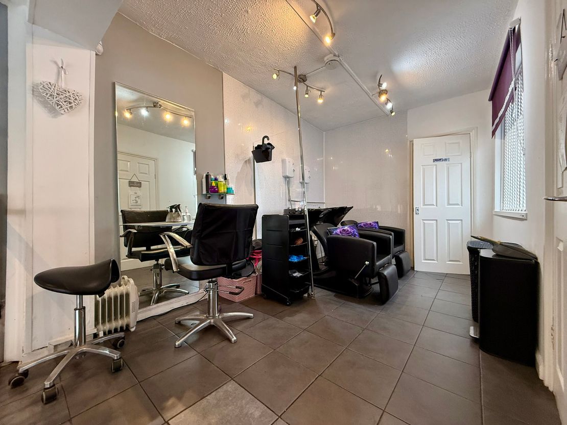 9 Bull Street, Nuneaton, Warwickshire, CV11 4JX