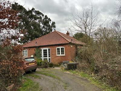 Property Image for Thorney Abbey Farm, Oxton Road, Southwell, Southwell, Nottinghamshire, NG25 0QZ