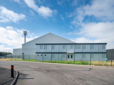 Property Image for 1 Abbotsinch Rd, Grangemouth FK3 9UX