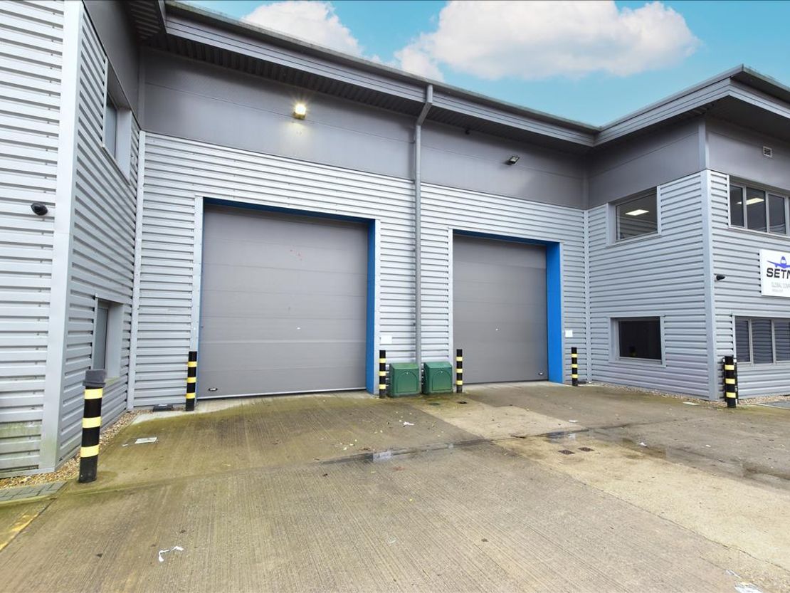 Units I & J, Caxton Court, Caxton Way, Watford, Hertfordshire WD18 8RH