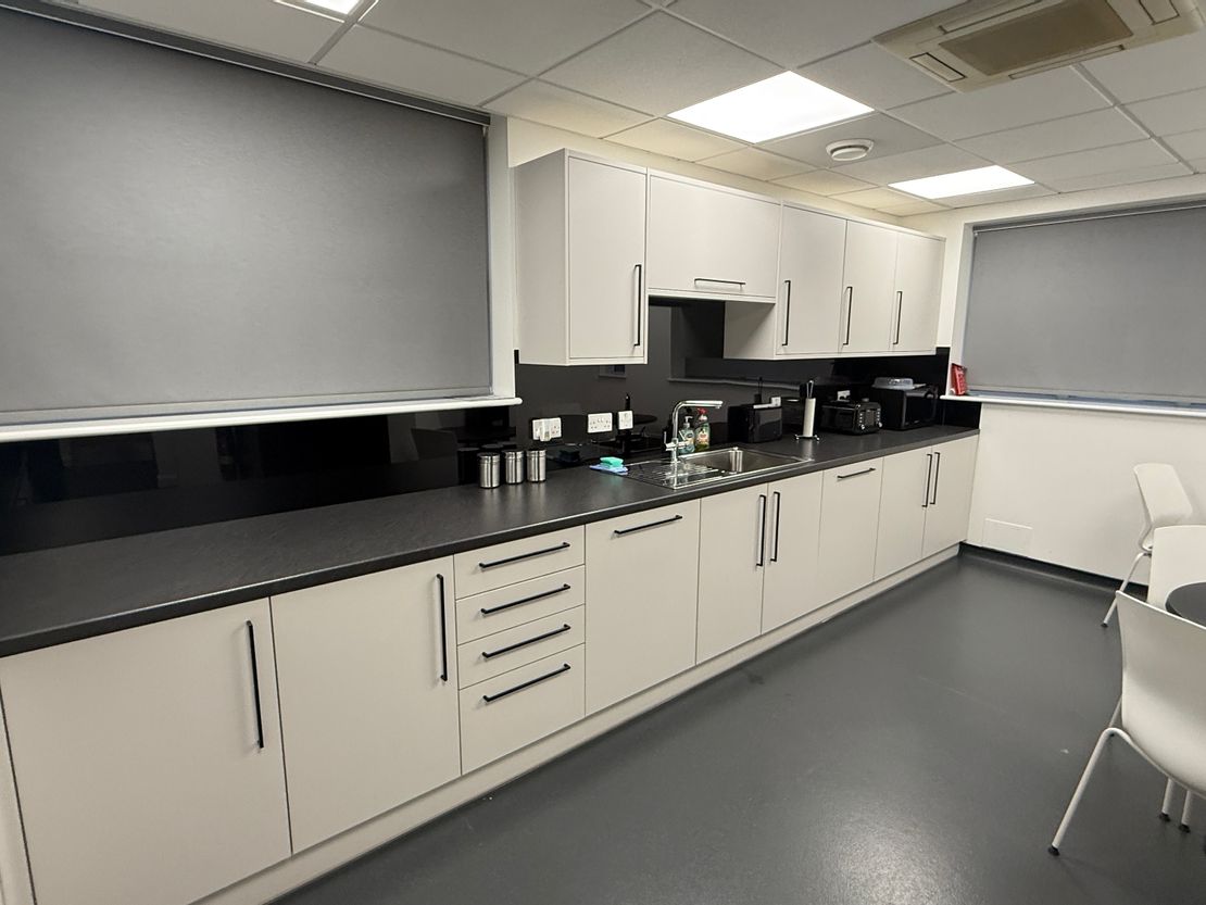23 Station Close, Potters Bar, Hertfordshire, EN6 1TL