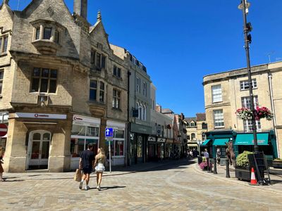 Property Image for Farrell Close, Cirencester, GL7 1HW