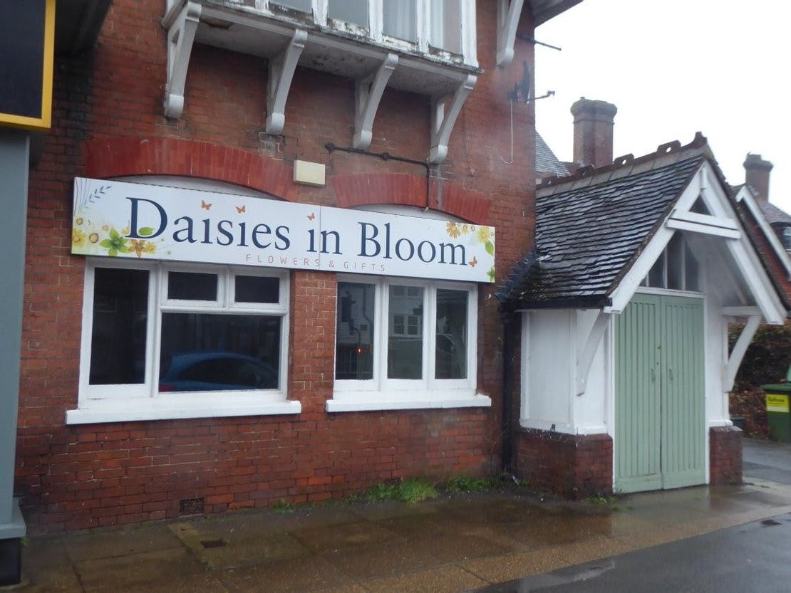 The Old Post Office, High Street, Hawkhurst, TN18 4AA