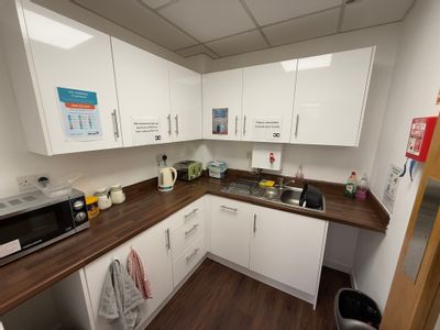Property Image for 1 Watling Drive, Hinckley, Leicestershire, LE10 3EY