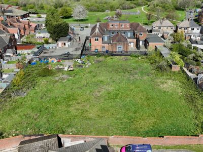 Property Image for The Cherry Tree, 229 Haunchwood Road, Nuneaton, Warwickshire, CV10 8DE