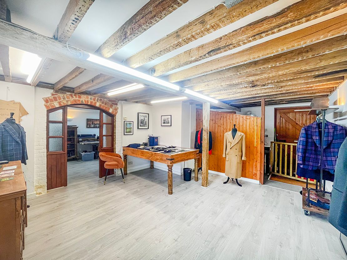 Honeys House, Taplin's Farm Lane, Winchfield, Hook RG27 8SL
