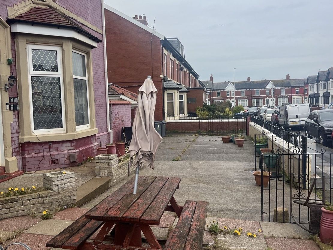 Holmfield Road, Blackpool, FY2