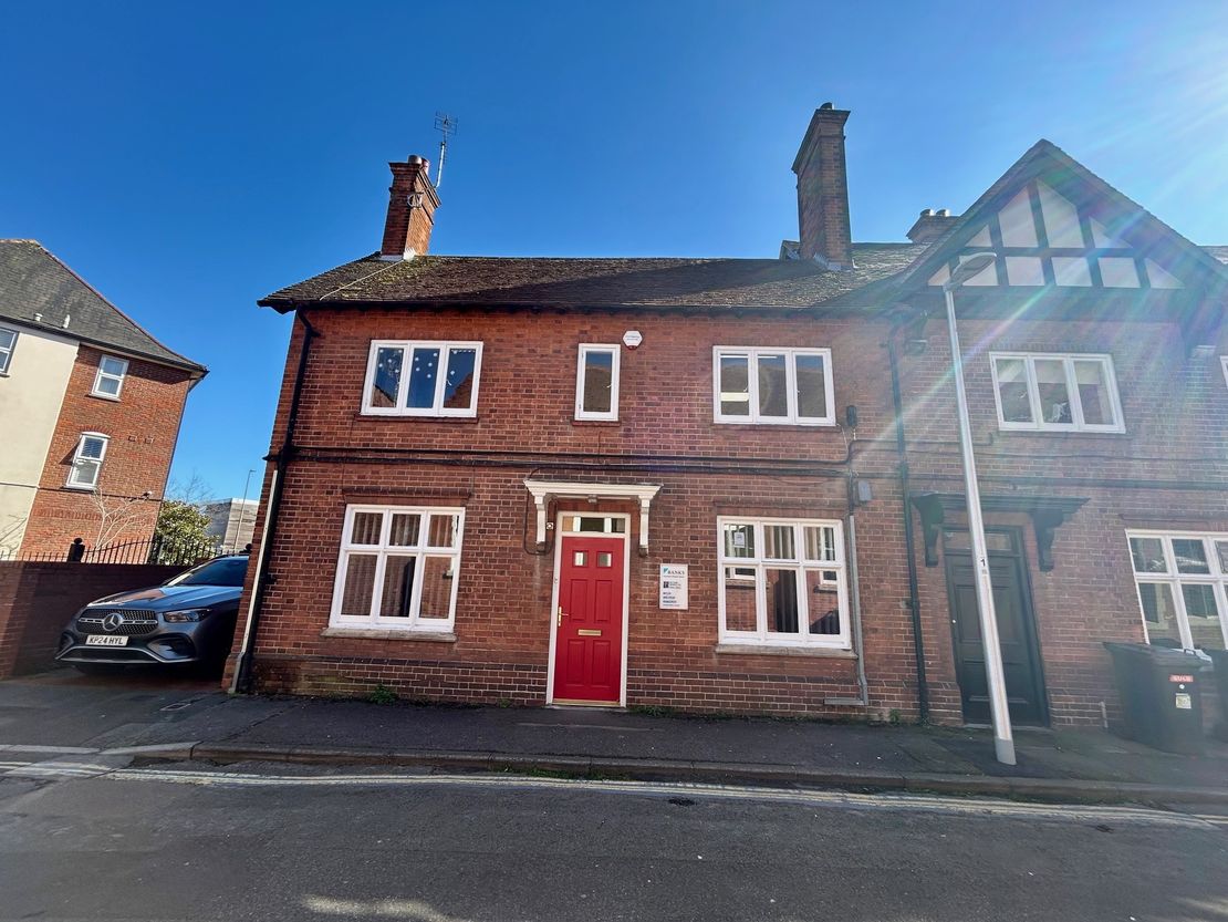 1 Carnegie Road, Newbury, Berkshire, RG14 5DJ