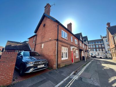 Property Image for 1 Carnegie Road, Newbury, Berkshire, RG14 5DJ