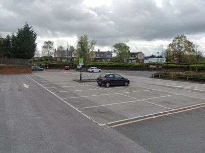 Property Image for Unit 1-2, Forest Road, New Ollerton, Newark, Nottinghamshire, NG22 9PL