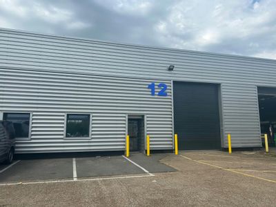 Property Image for Unit 12, Bilton Industrial Estate, Bracknell, RG12 8YT
