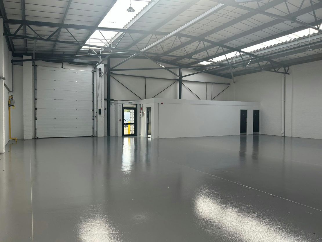 Unit 12, Bilton Industrial Estate, Bracknell, RG12 8YT