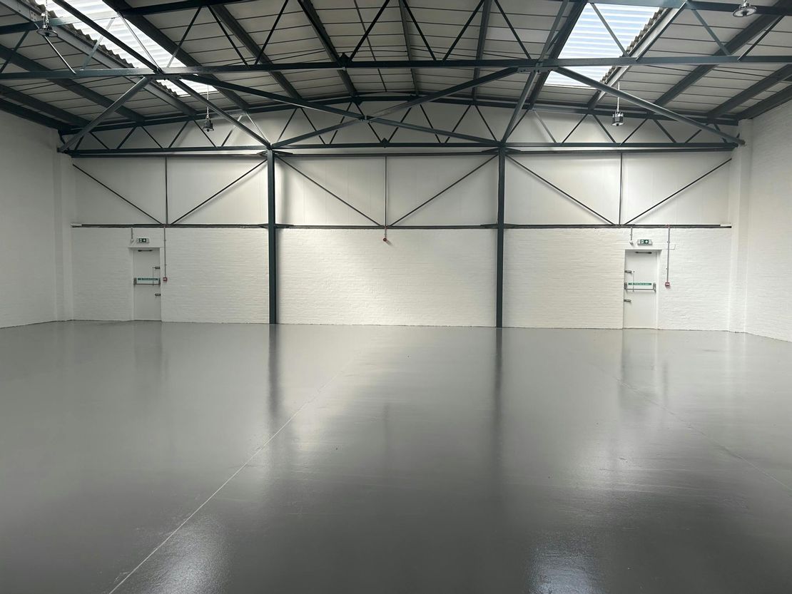 Unit 12, Bilton Industrial Estate, Bracknell, RG12 8YT