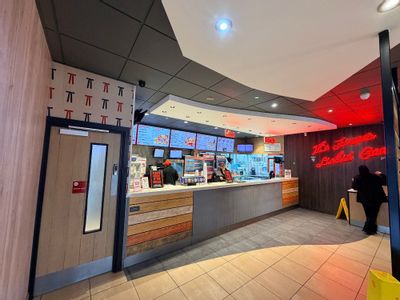 Property Image for Former KFC, Birstall Retail Park, Birstall Retail Park, Leeds, Leeds, WF17 9TB