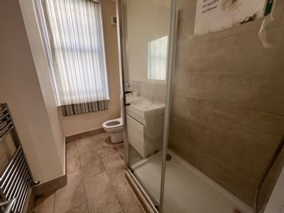 Property Image for 20 Beech House Road, Croydon, CR0 1JP