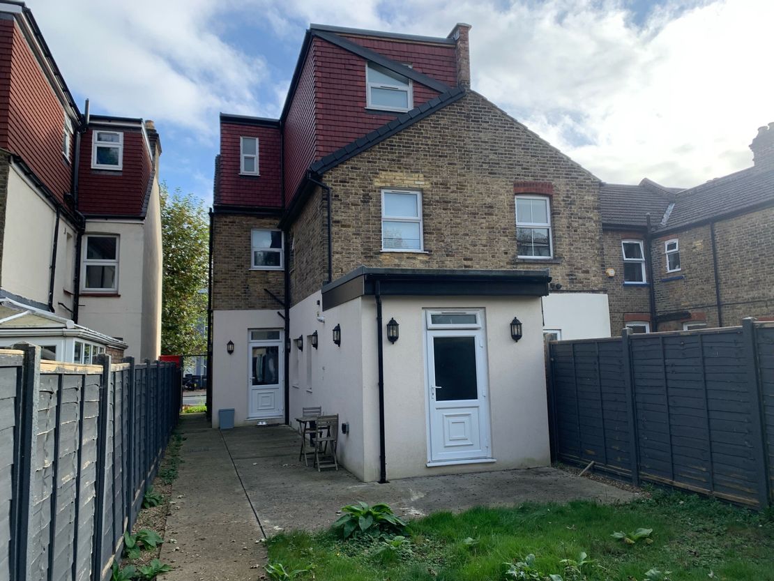 348 Brighton Road, Croydon, Surrey, CR2 6AJ