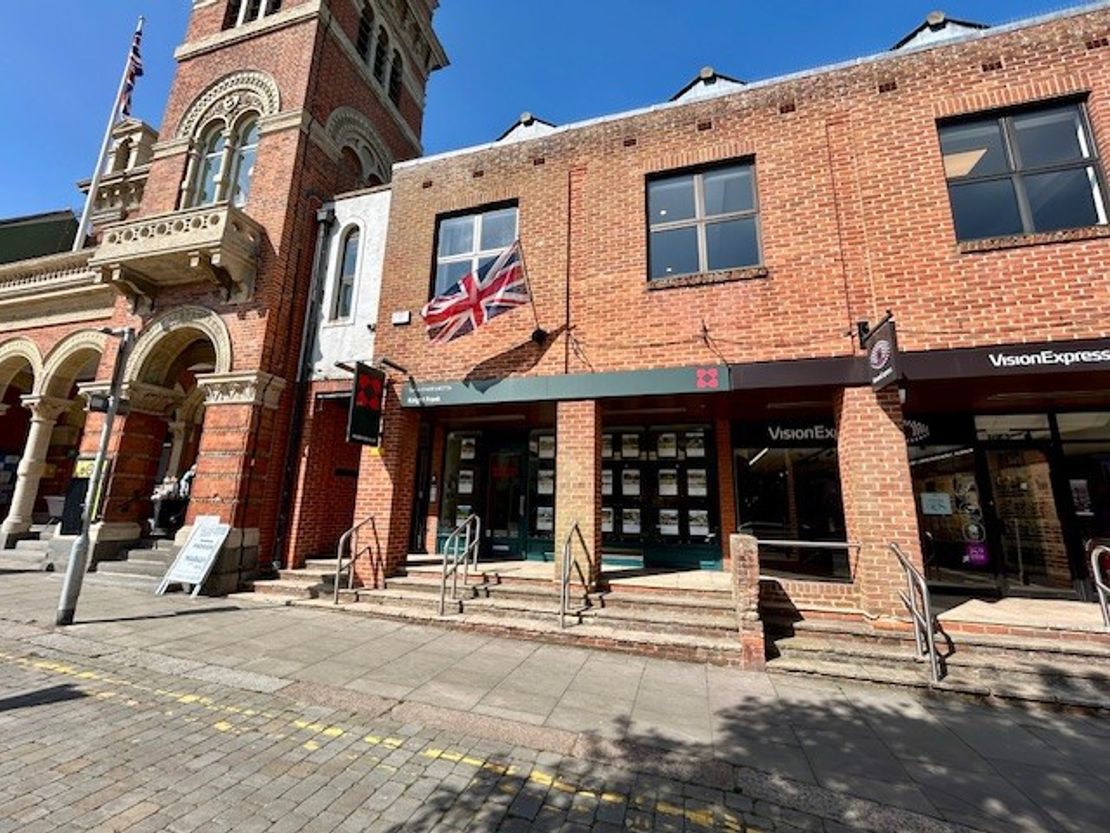 Ramsbury House, 22 High Street, Hungerford, West Berkshire, RG17 0NF