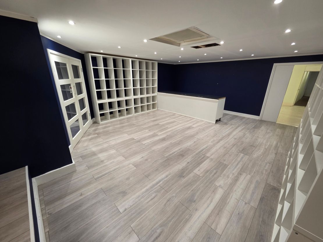 Ground Floor 154 Bartholomew Street, Newbury, Berkshire, RG14 5HB