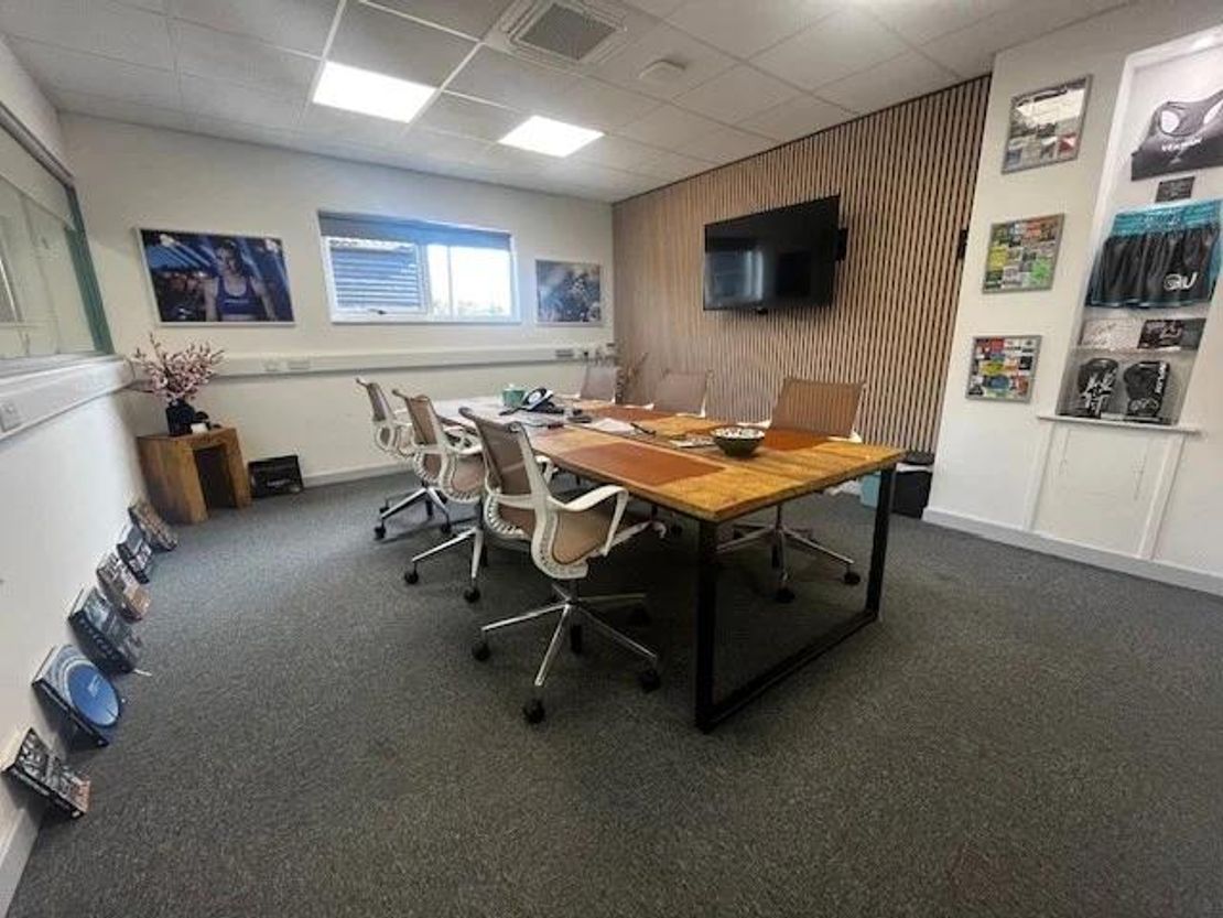 Unit 8 Childs Court Farm, Ashampstead Common, Yattendon, West Berkshire, RG8 8QT