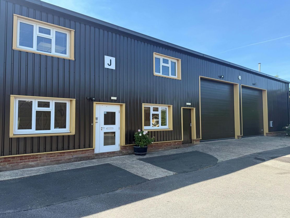 Unit J, Lambs Farm Business Park, Swallowfield, Reading, RG7 1PQ